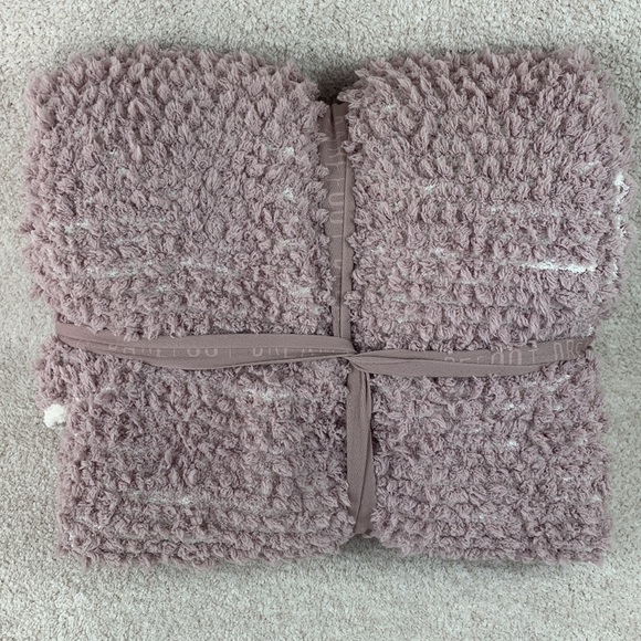 Barefoot Dreams Blanket - Picture 2 of 3